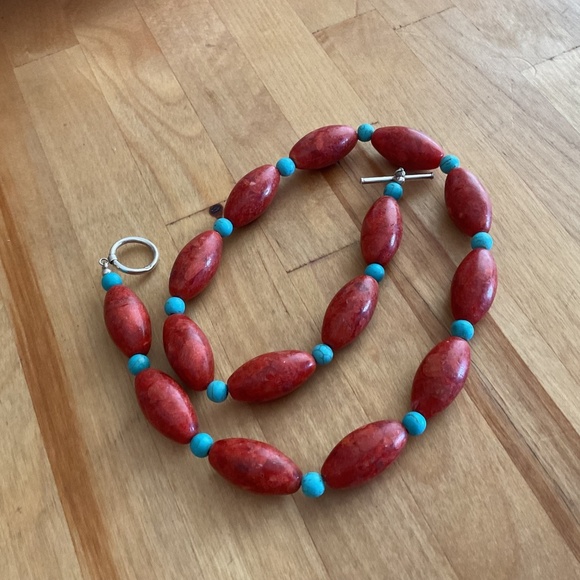 NWOT GENUINE CORAL BLUE TURQUOISE BEDS NECKLACE - Picture 8 of 9